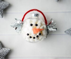 DIY Marshmallow Snowman Ornament