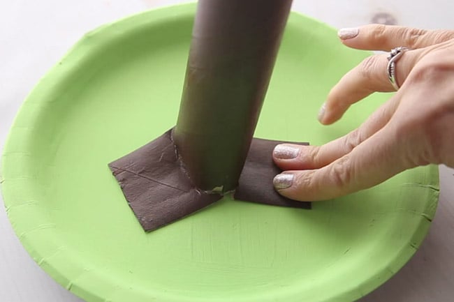 Glue Paper Roll to Paper Plate