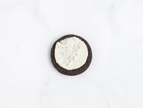 Open Oreo in Half