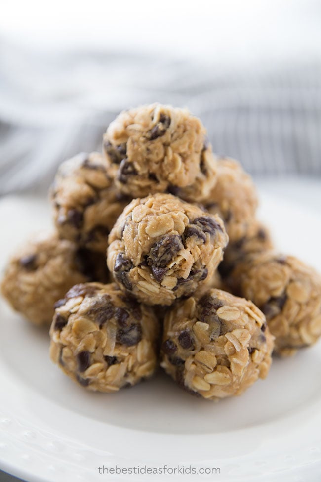 Peanut Butter Oatmeal Balls